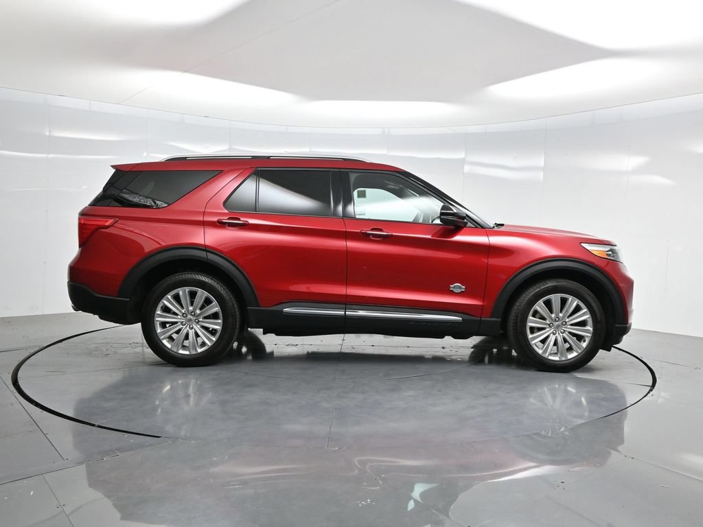 Used 2024 Ford Explorer King Ranch w/ Technology Package AWD/4WD image 40
