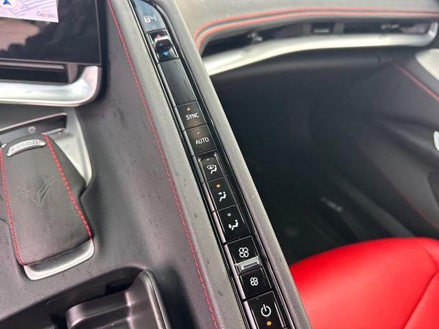 Used 2025 Chevrolet Corvette Z06 image 30