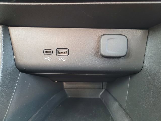 Used 2024 Buick Encore GX Sport Touring image 25