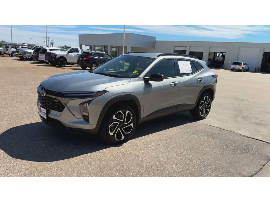 Used 2024 Chevrolet Trax RS w/ Driver Confidence Package image 4