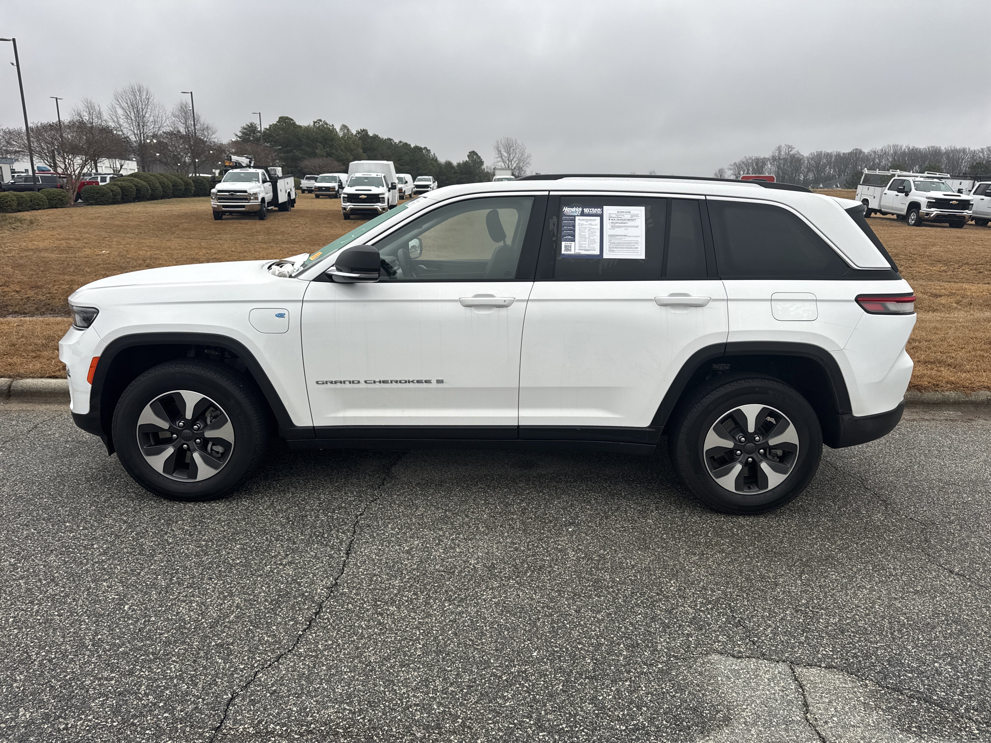 Used 2023 Jeep Grand Cherokee 4WD 4xe image 7