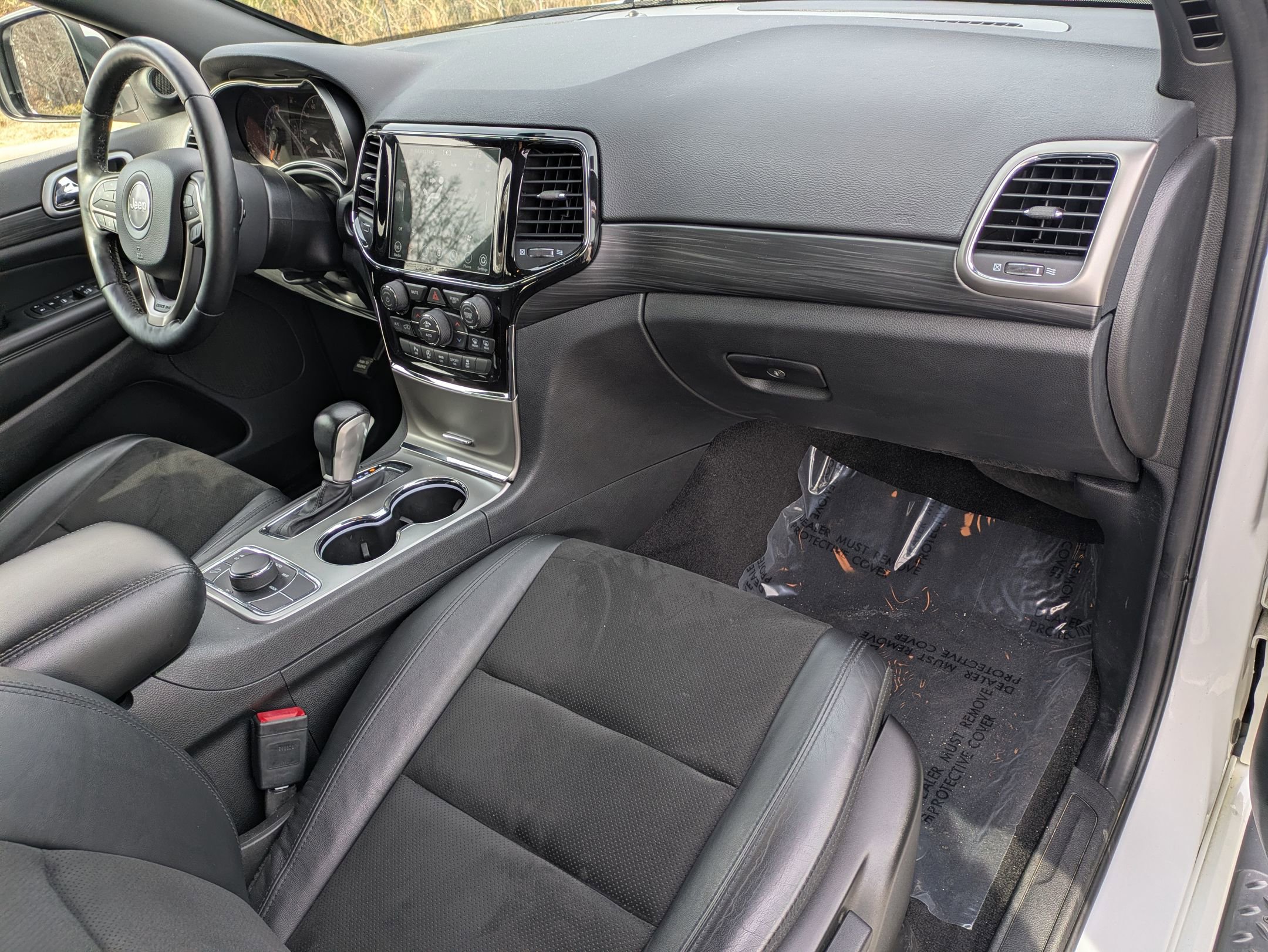 Used 2022 Jeep Grand Cherokee Laredo X image 28