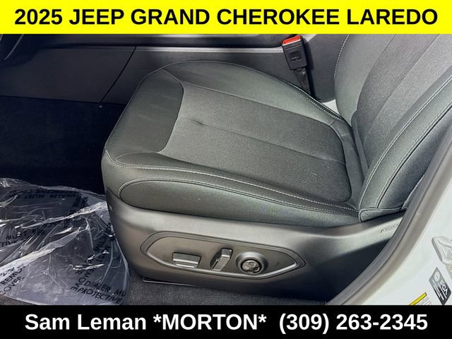 New 2025 Jeep Grand Cherokee Laredo image 18