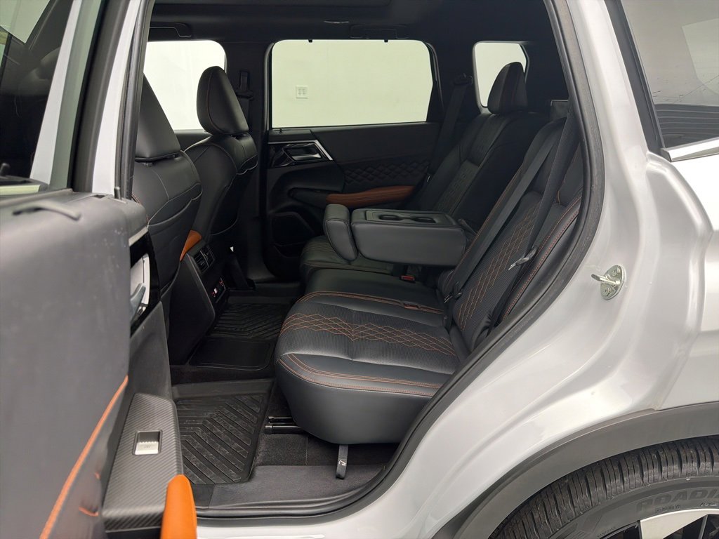 Used 2023 Mitsubishi Outlander SEL image 45