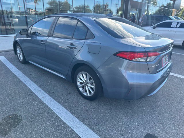 Used 2022 Toyota Corolla LE w/ LE Convenience Package FWD image 5