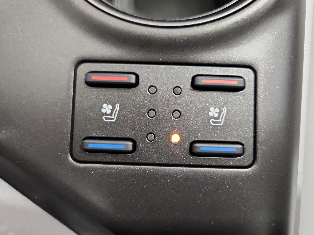 Used 2024 Toyota Camry XSE w/ Navigation Package FWD image 28