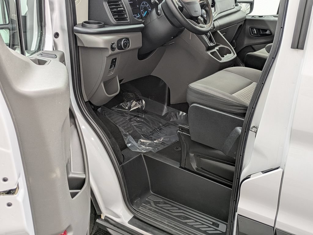 Used 2024 Ford Transit 350 XLT RWD image 28