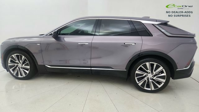 Used 2024 Cadillac Lyriq Luxury w/ Nappa Leather Package RWD image 11