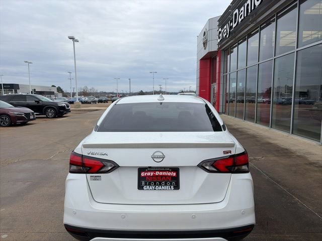 Certified 2025 Nissan Versa SR w/ Trunk Package image 3