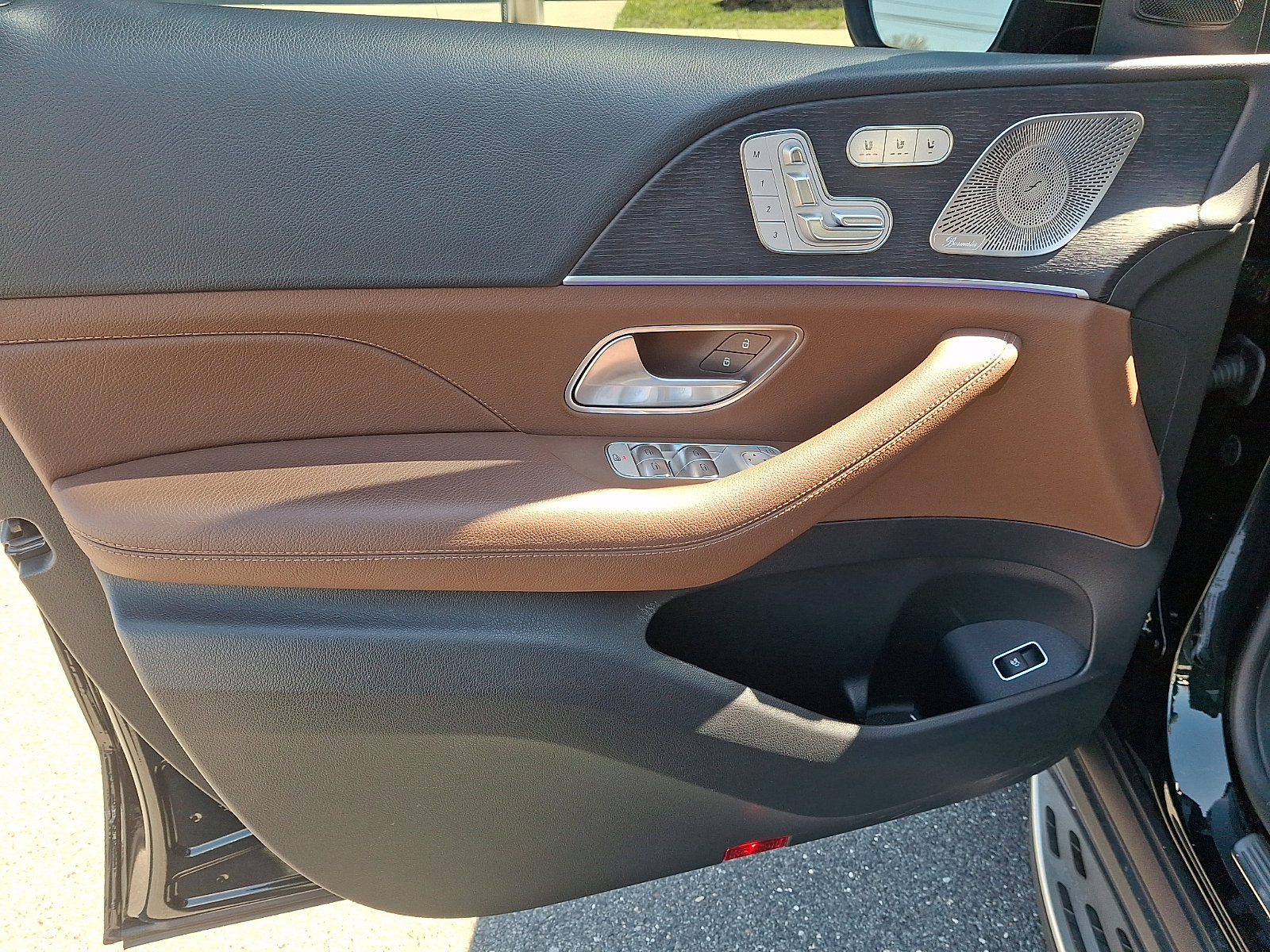 Certified 2025 Mercedes-Benz GLS 450 4MATIC image 12