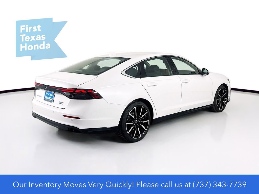 Used 2025 Honda Accord Touring image 9