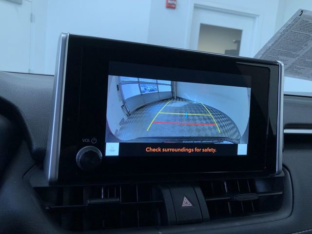 Used 2025 Toyota RAV4 LE image 27