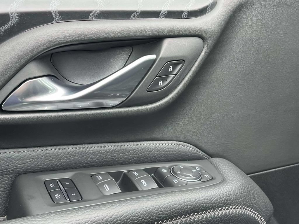 Certified 2023 GMC Yukon Denali AWD/4WD image 27