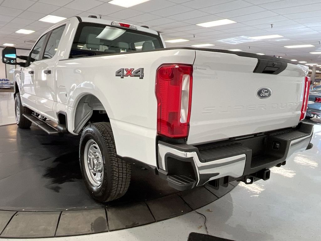 New 2026 Ford F250 4x4 Crew Cab Super Duty image 6