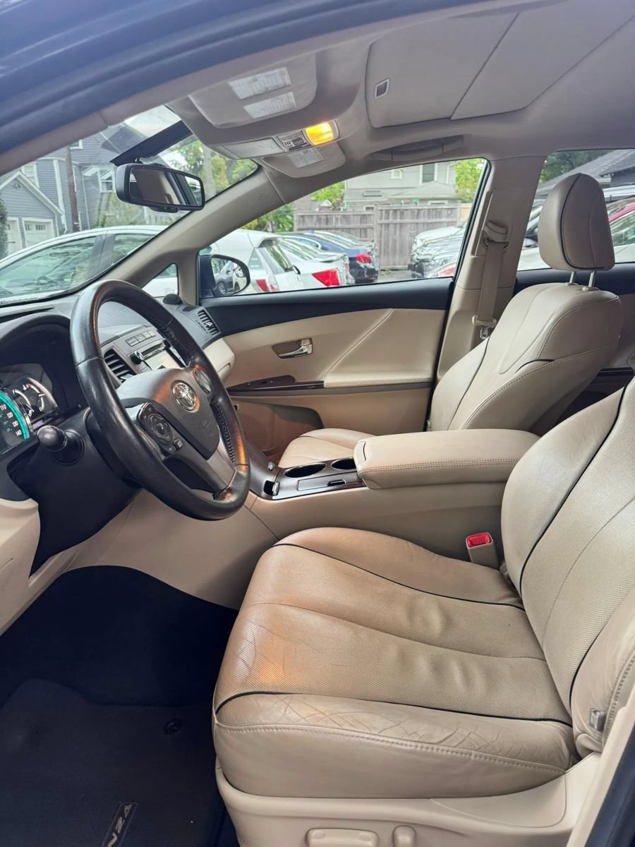 Used 2015 Toyota Venza XLE w/ XLE Premium Package AWD/4WD image 8