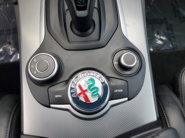 Used 2018 Alfa Romeo Stelvio Ti Sport image 27