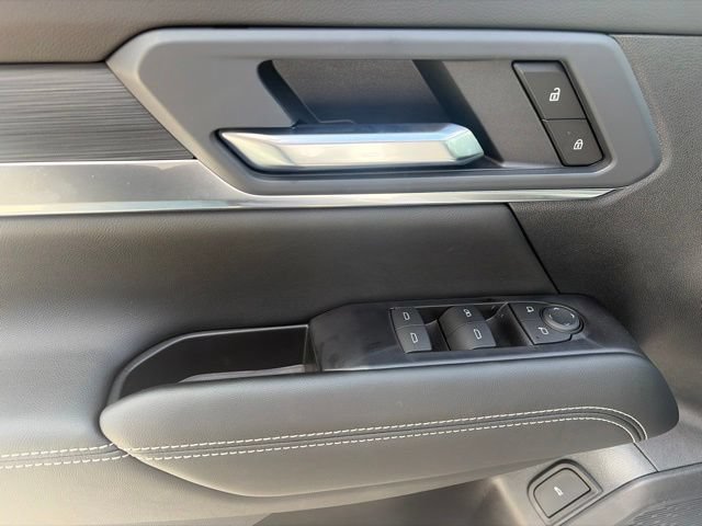 New 2027 GMC Terrain Elevation w/ Elevation Premium Package AWD/4WD image 11