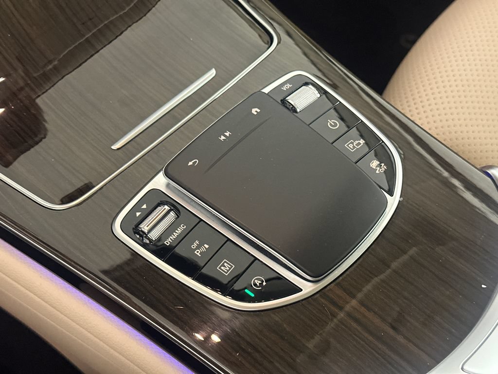 Certified 2022 Mercedes-Benz GLC 300 image 33