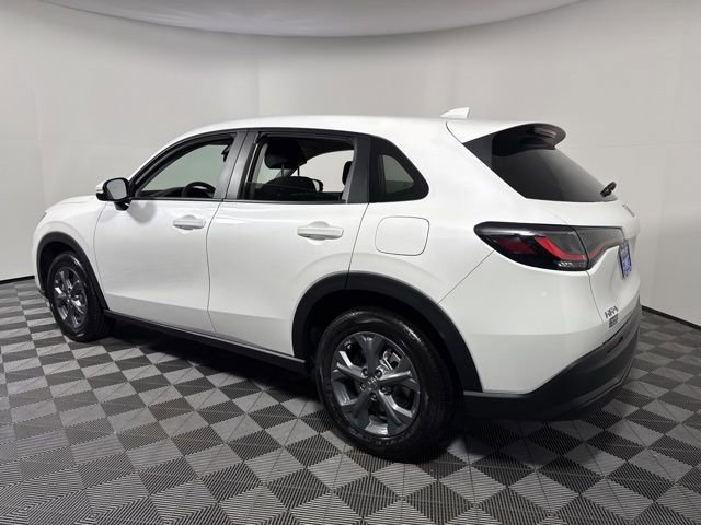 New 2026 Honda HR-V LX image 4