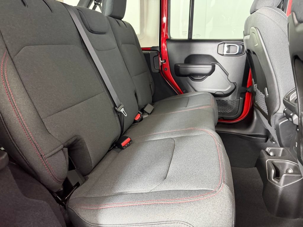 Used 2024 Jeep Wrangler Unlimited Rubicon AWD/4WD image 27
