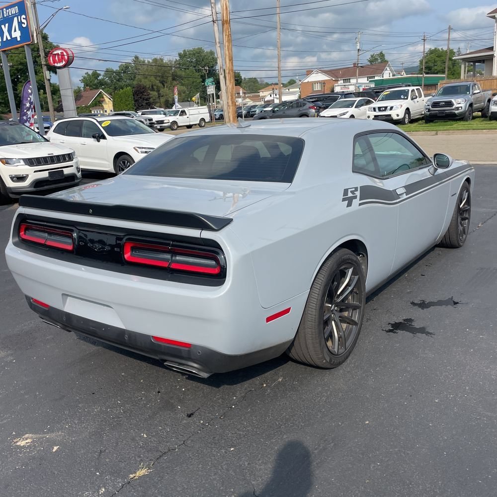 Used 2022 Dodge Challenger R/T w/ Plus Package RWD image 3