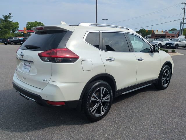 Used 2019 Nissan Rogue SV w/ Premium Package FWD image 4