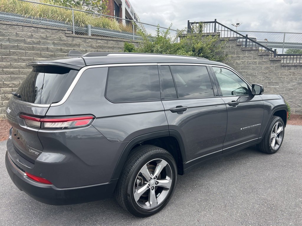 Used 2022 Jeep Grand Cherokee L Limited image 9