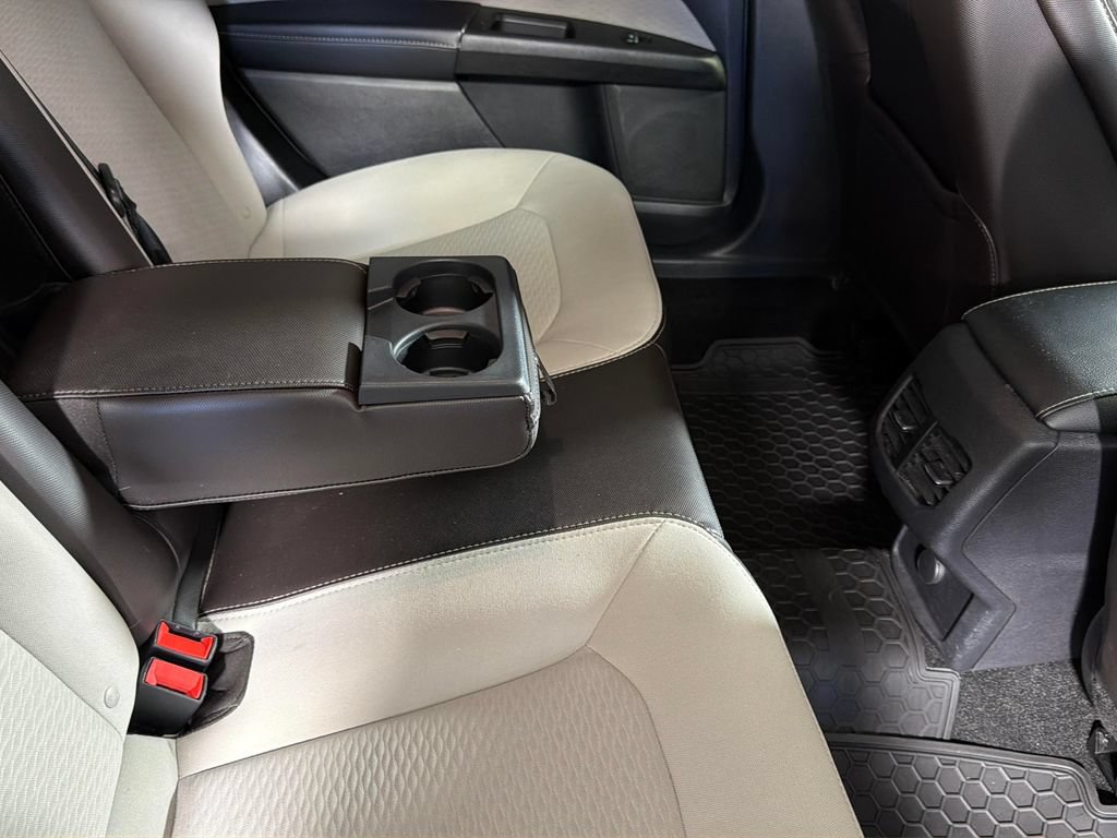 Used 2019 Ford Fusion SE w/ Equipment Group 151A FWD image 30