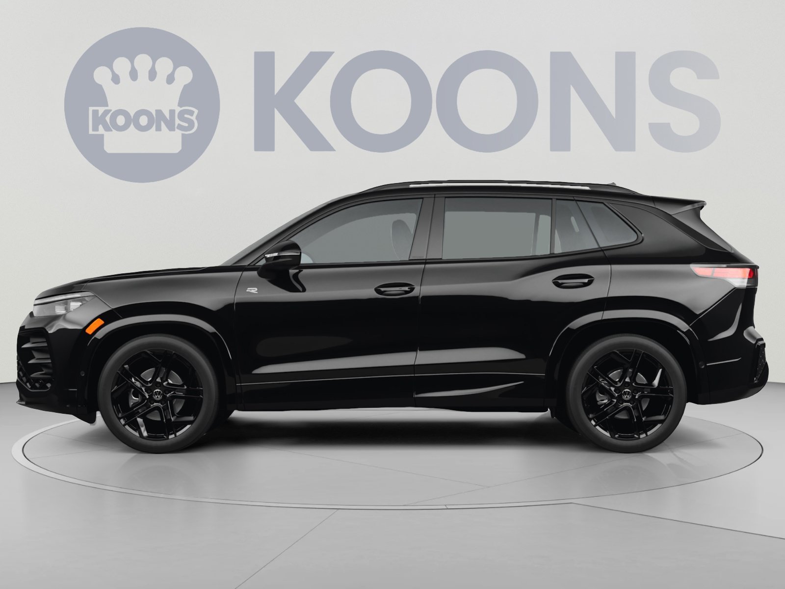 Used 2021 Volkswagen Tiguan SE R-Line AWD/4WD image 2