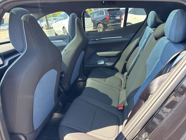 New 2025 Volvo EX30 Plus w/ Protection Package Premier image 18