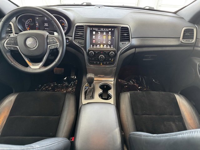 Used 2017 Jeep Grand Cherokee Altitude image 10