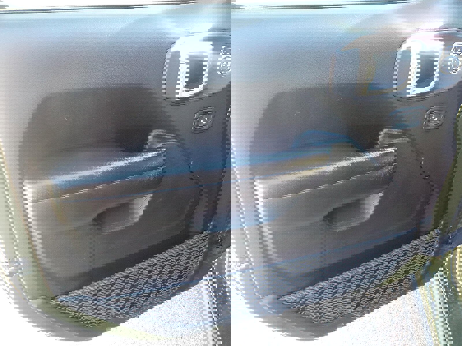 Used 2020 Jeep Wrangler Sport image 11