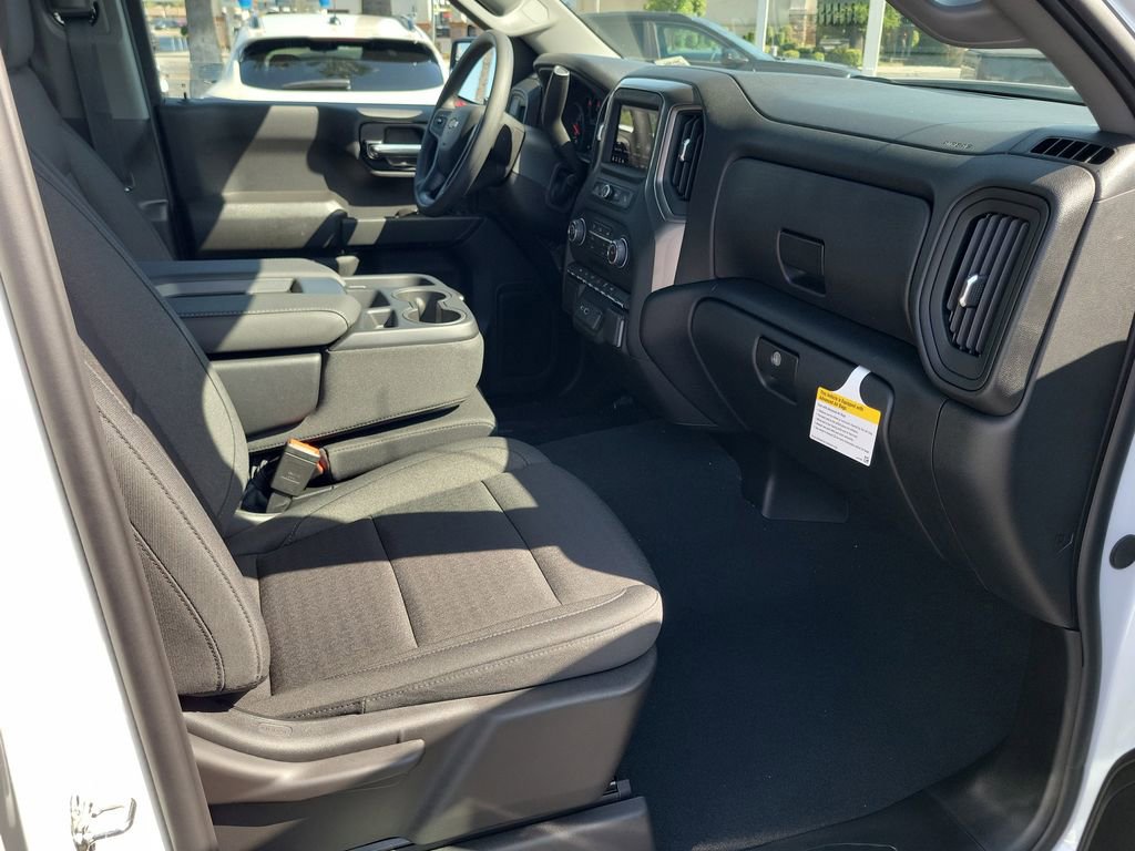 New 2026 Chevrolet Silverado 1500 Custom RWD image 15