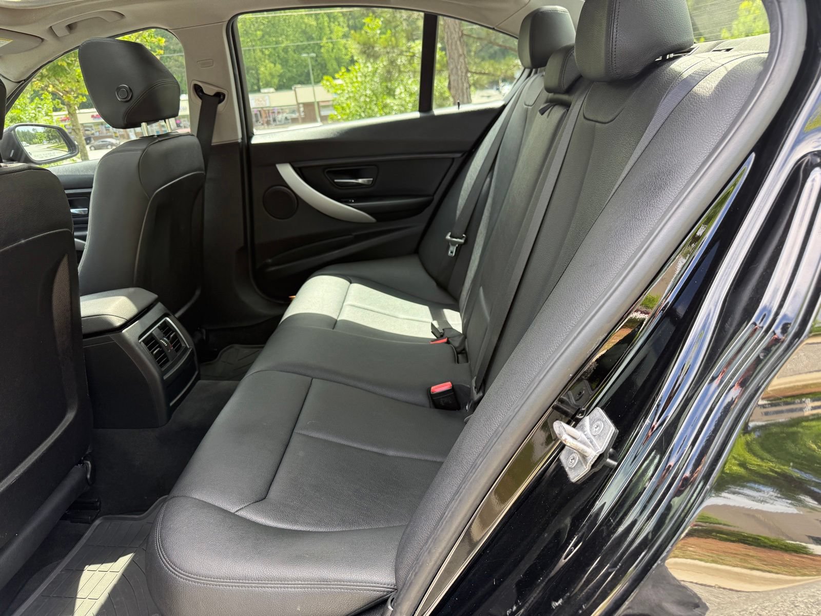 Used 2016 BMW 320i Sedan RWD image 36