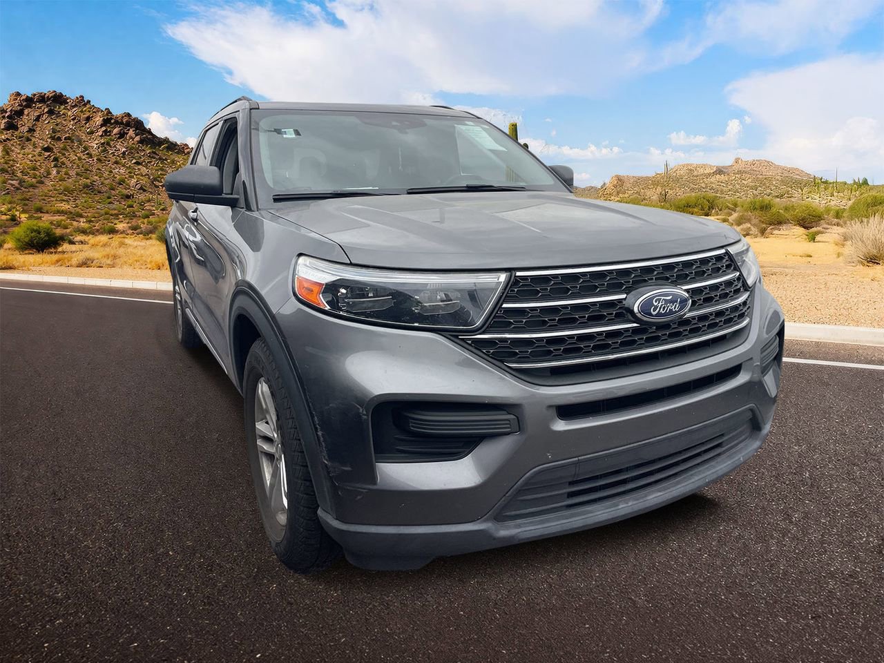 Used 2021 Ford Explorer XLT image 1