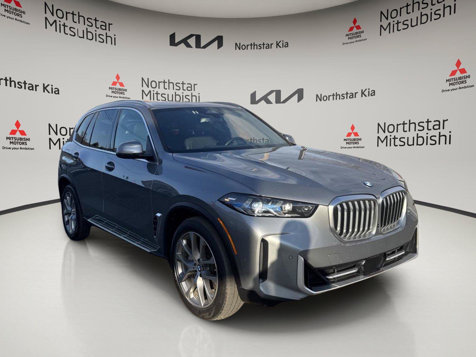 Used 2024 BMW X5 xDrive40i AWD/4WD image 7