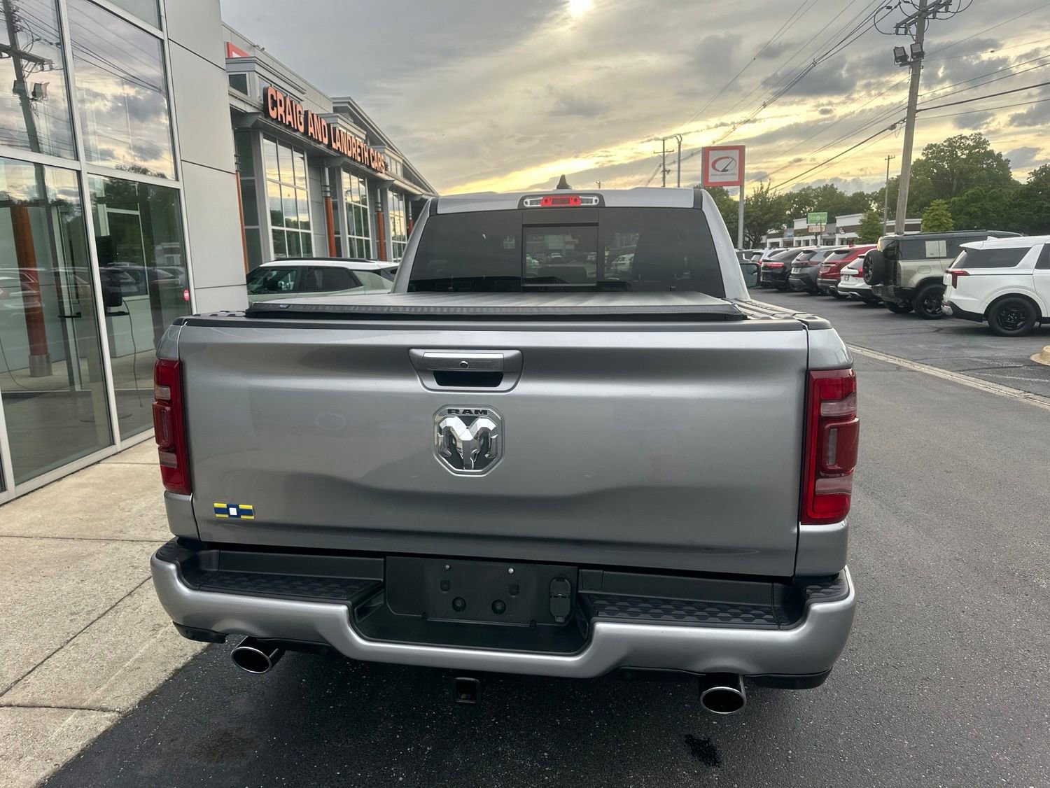 Used 2022 RAM 1500 Limited w/ Body Color Bumper Group AWD/4WD image 6