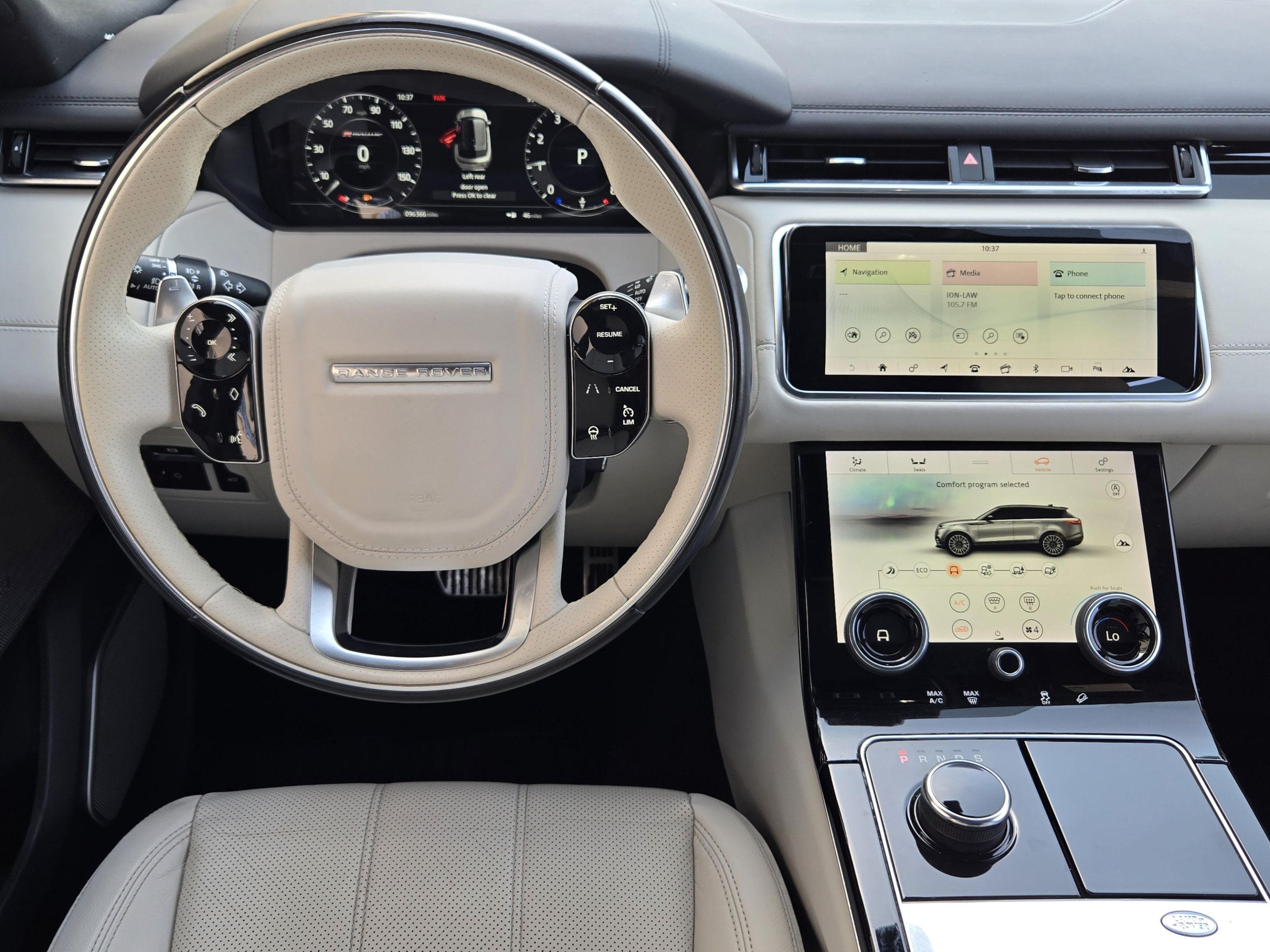 Used 2018 Land Rover Range Rover Velar R-Dynamic SE AWD/4WD image 25