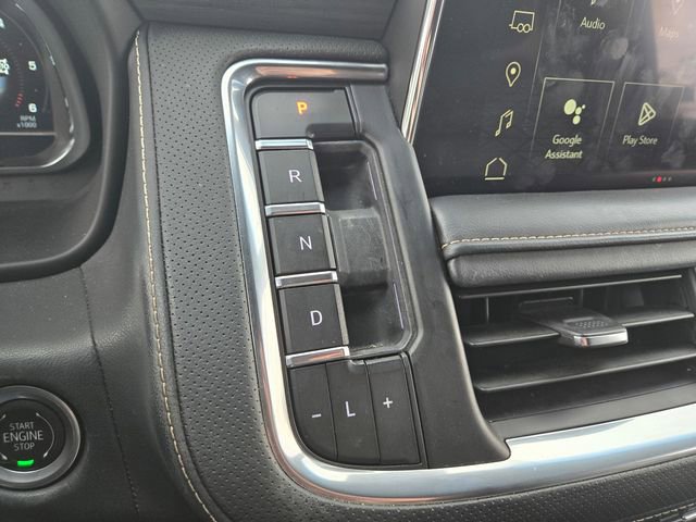 Used 2024 GMC Yukon SLT w/ SLT Luxury Package image 22