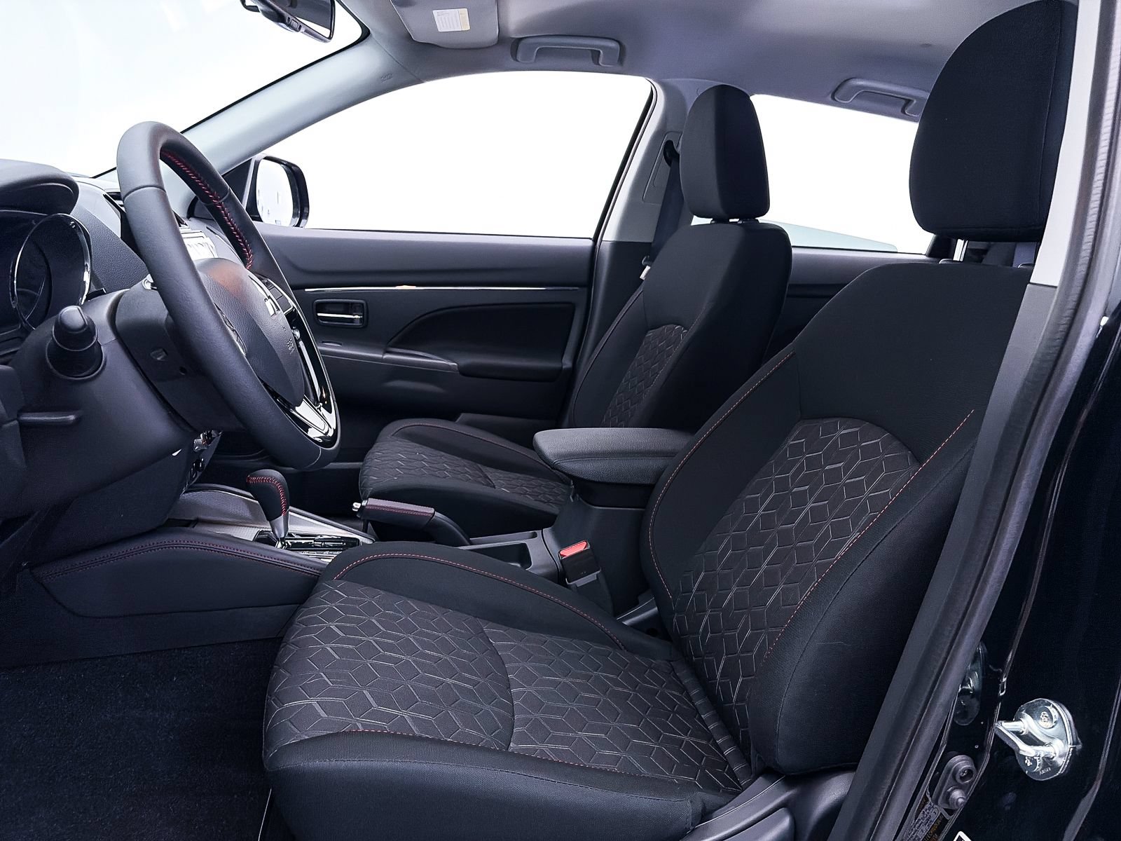 New 2026 Mitsubishi Outlander Sport LE AWD/4WD image 11