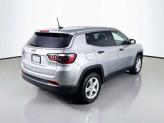 Used 2023 Jeep Compass Sport image 7