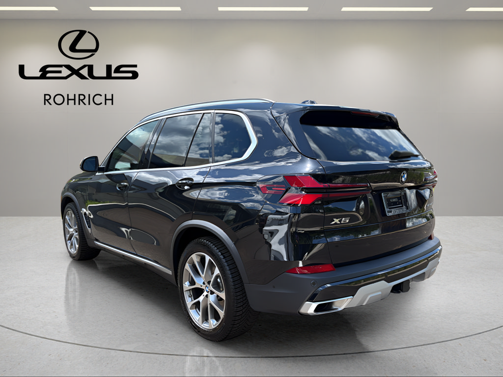 Used 2025 BMW X5 xDrive40i w/ Premium Package AWD/4WD image 8
