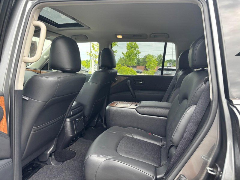 Used 2024 Nissan Armada SL w/ Captain's Chairs Package AWD/4WD image 12