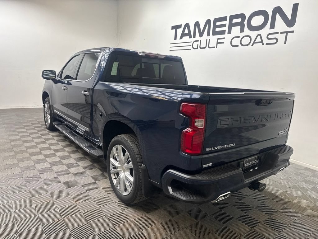 Used 2023 Chevrolet Silverado 1500 High Country w/ High Country Premium Package AWD/4WD image 8