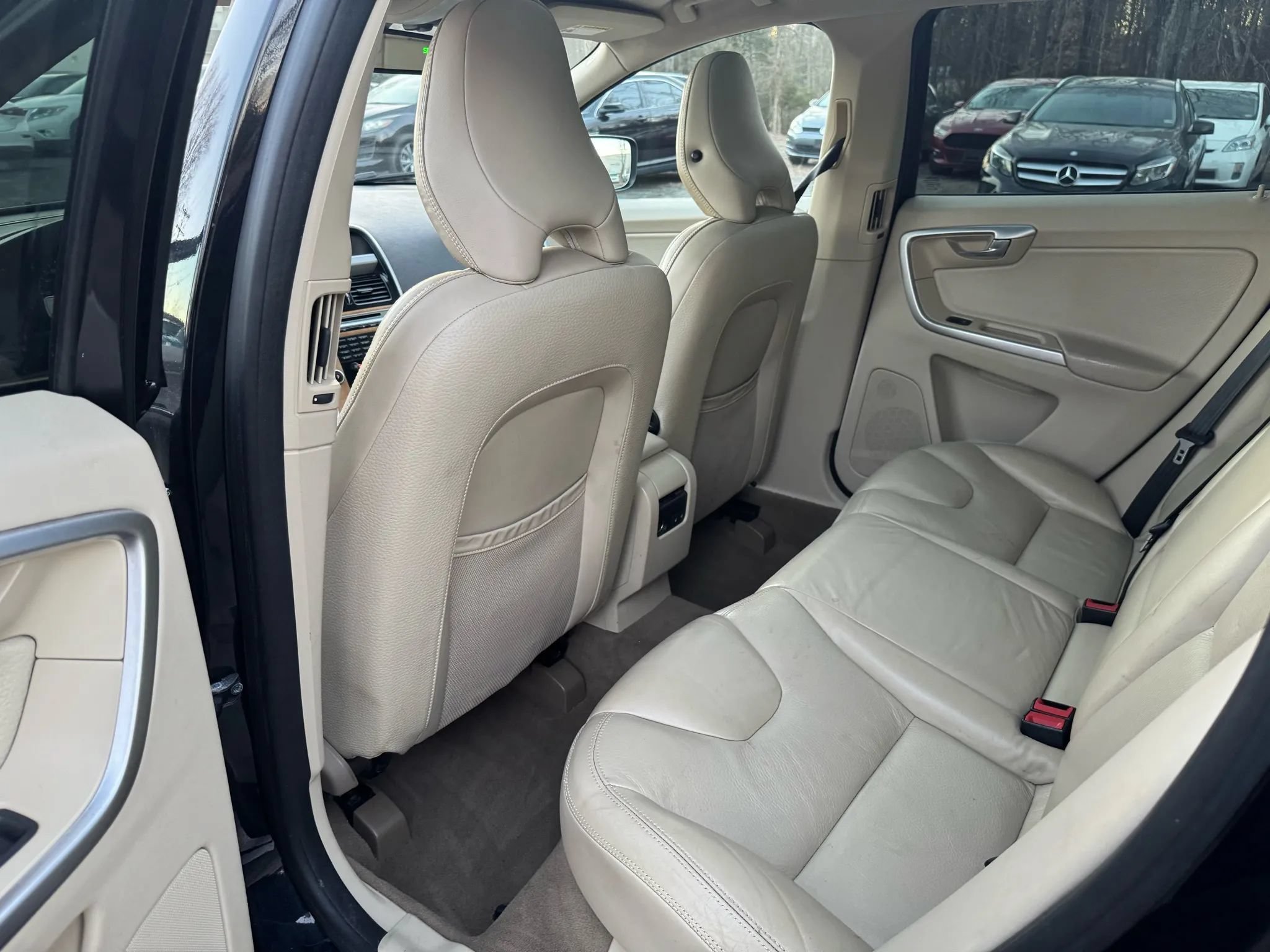 Used 2010 Volvo XC60 3.2 AWD/4WD image 15