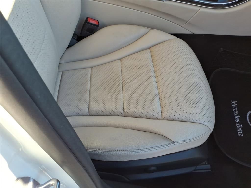 Used 2019 Mercedes-Benz C 300 Sedan image 17