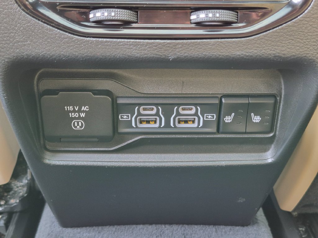 Used 2023 Jeep Grand Cherokee 4WD 4xe image 26