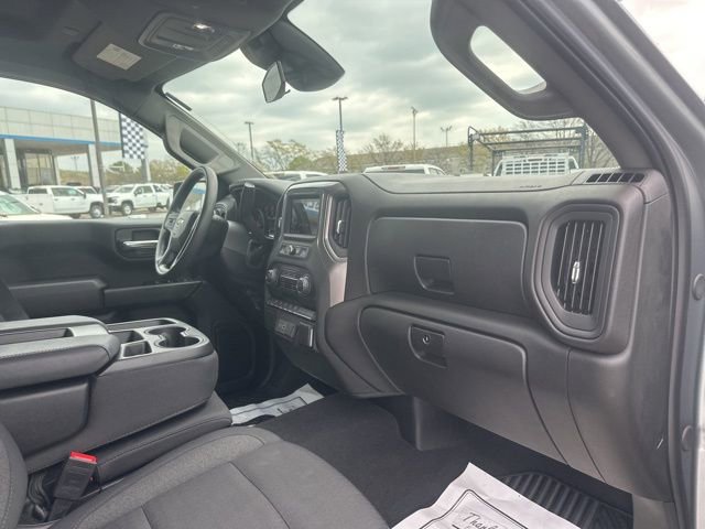 Used 2025 Chevrolet Silverado 1500 Custom w/ Turbomax Blackout Package image 33