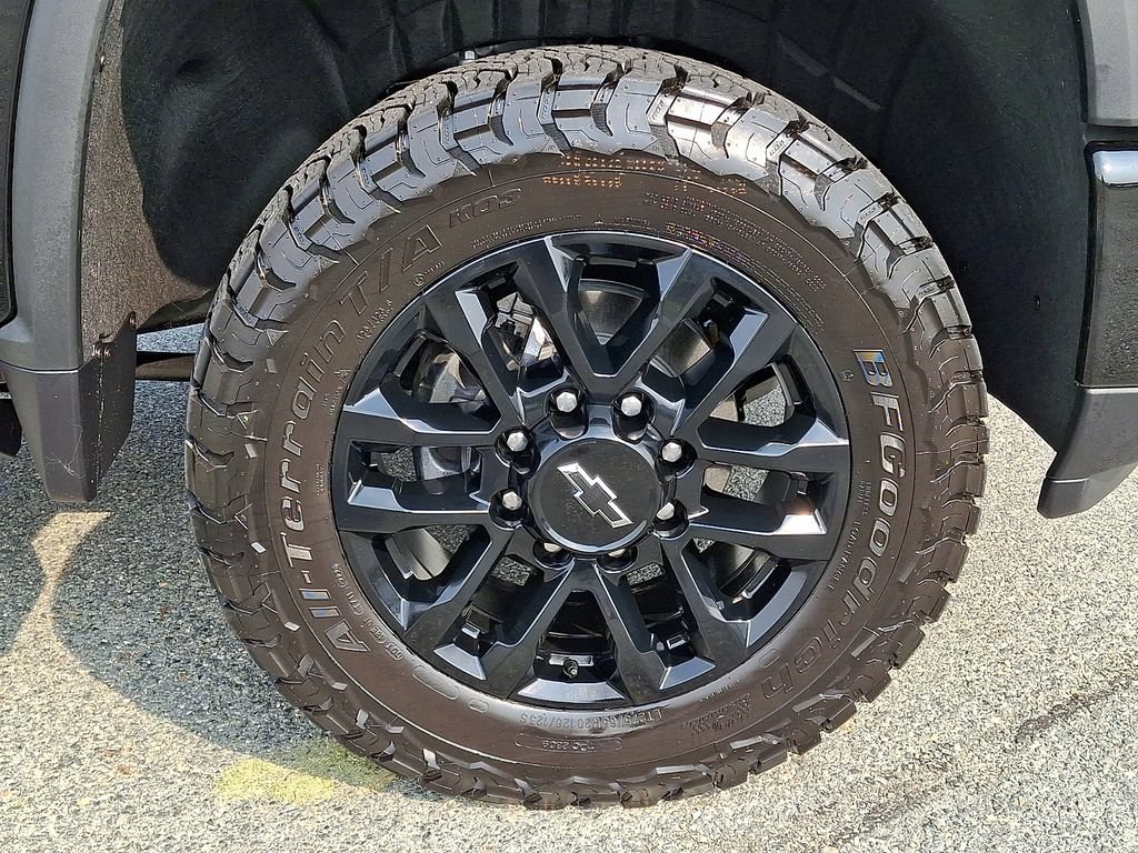 Certified 2026 Chevrolet Silverado 2500 High Country w/ High Country Premium Package AWD/4WD image 8