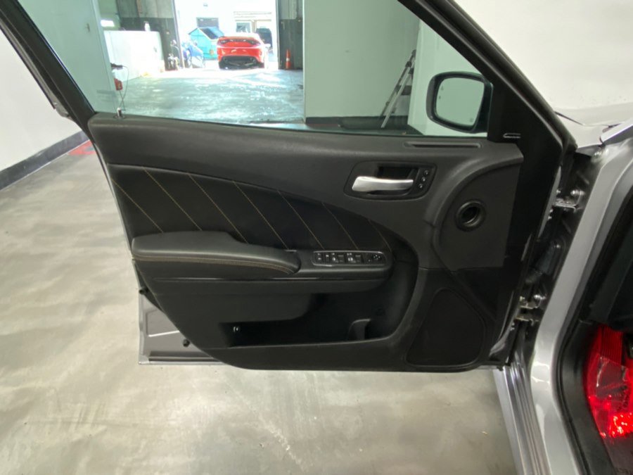 Used 2018 Dodge Charger R/T image 44